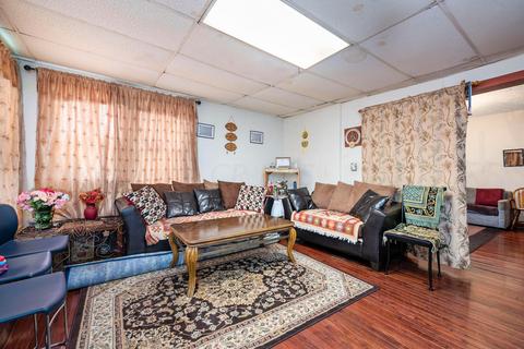 409 E Markison Ave, Columbus, OH 43207 photo 8