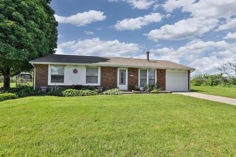 435 Apache Dr, Circleville, OH 43113 photo 2