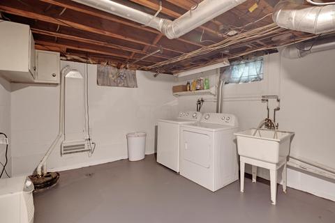 746 E Tulane Rd, Columbus, OH 43211 photo 22