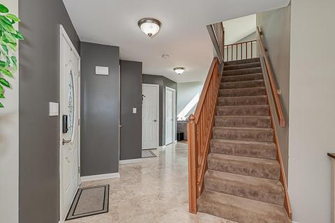 7410 Mapleleaf Blvd, Columbus, OH 43235 photo 4