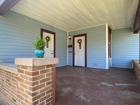 687 E Hunter St, Logan, OH 43138 photo 2
