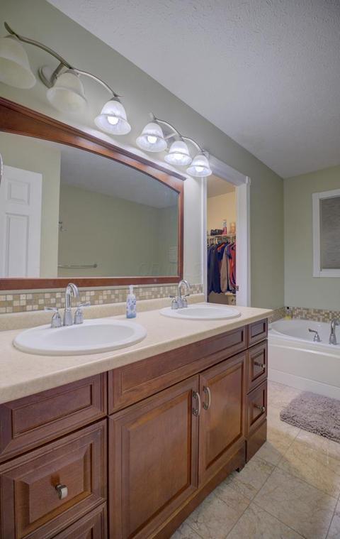 1476 Eagle Links Dr, Marion, OH 43302 photo 16