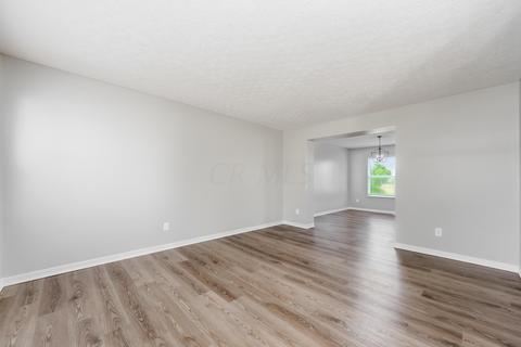68 Brooksedge Dr E, Pataskala, OH 43062 photo 4