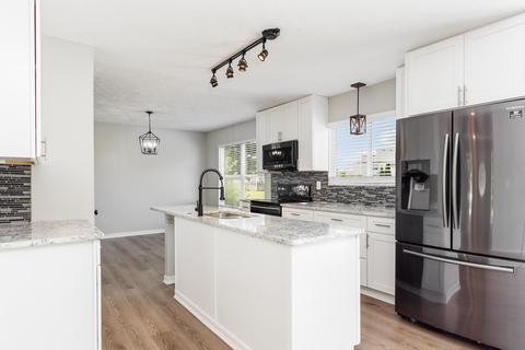 68 Brooksedge Dr E, Pataskala, OH 43062 photo 12