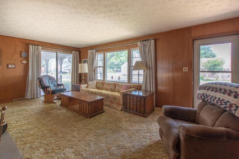 415 Brown St, Circleville, OH 43113 photo 8