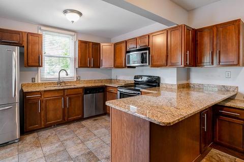 330 E Markison Ave, Columbus, OH 43207 photo 9