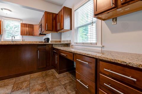 330 E Markison Ave, Columbus, OH 43207 photo 13
