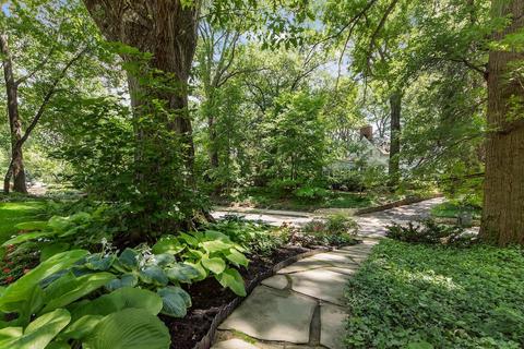 254 E Torrence Rd, Columbus, OH 43214 photo 2