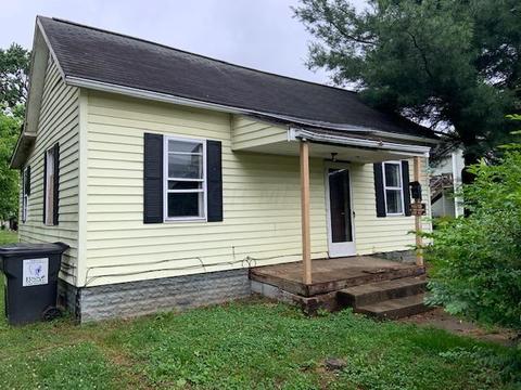 349 Hocking Ave, Logan, OH 43138 photo 1