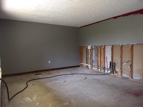 3825 Randee Ln, Springfield, OH 45502 photo 2