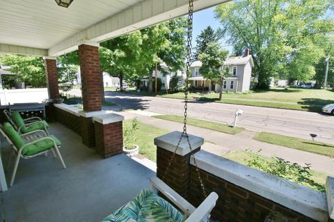 1007 Main St, Dresden, OH 43821 photo 2