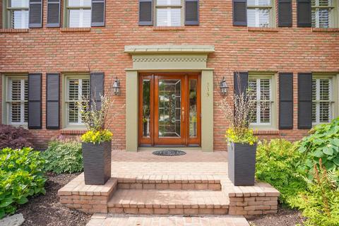 319 Delegate Dr, Columbus, OH 43235 photo 8