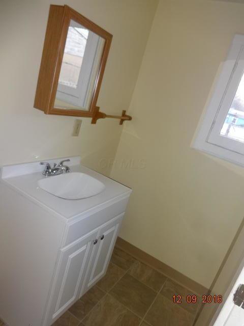 1400 E Weber Rd, Columbus, OH 43211 photo 5