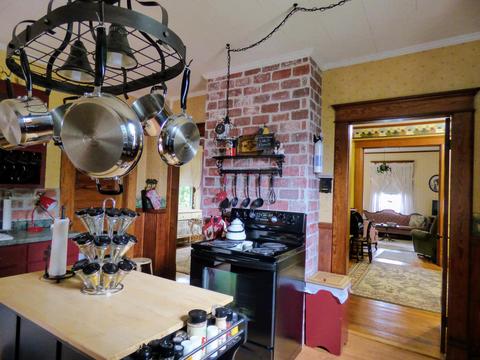 202 E 2nd St, Logan, OH 43138 photo 15