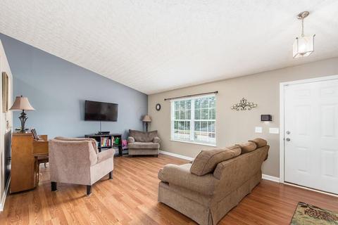 1122 Streamside Dr, Blacklick, OH 43004 photo 9