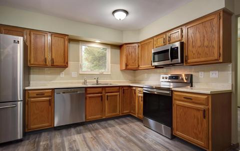 3214 Heysham Dr, Columbus, OH 43221 photo 9