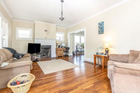 156 Morris Ave, Athens, OH 45701 photo 3