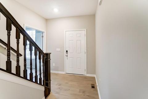 236 Jay Ct, Delaware, OH 43015 photo 2