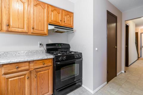 136 Stornoway Dr E, Columbus, OH 43213 photo 14