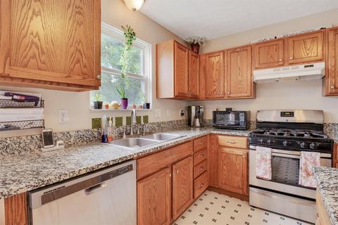 1250 Four Star Dr E, Galloway, OH 43119 photo 14