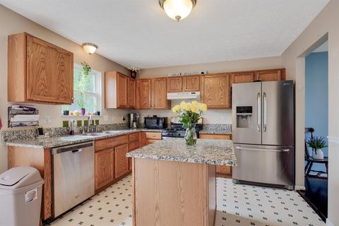 1250 Four Star Dr E, Galloway, OH 43119 photo 13