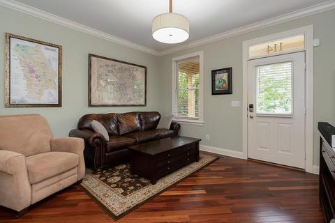 114 E 2nd Ave, Columbus, OH 43201 photo 3