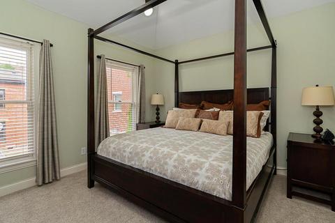 114 E 2nd Ave, Columbus, OH 43201 photo 13