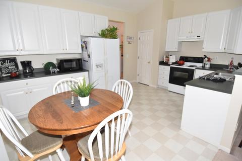 71 Trail East E, Pataskala, OH 43062 photo 12