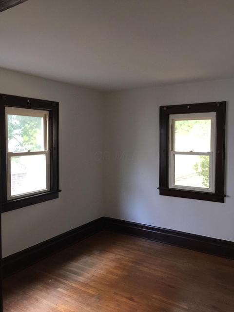 131 E Weber Rd, Columbus, OH 43202 photo 13