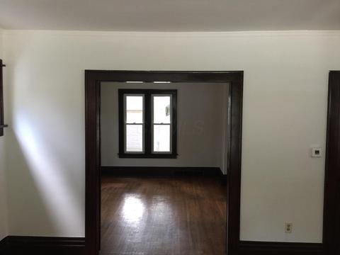 131 E Weber Rd, Columbus, OH 43202 photo 12