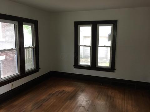 131 E Weber Rd, Columbus, OH 43202 photo 14