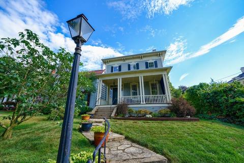 136 E Mulberry St, Lancaster, OH 43130 photo 4
