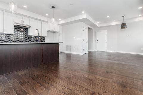 205 E 5th Ave, Columbus, OH 43201 photo 8