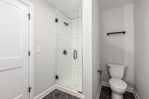 205 E 5th Ave, Columbus, OH 43201 photo 10