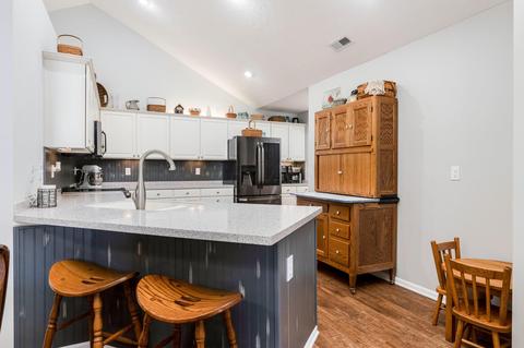 221 Stonegate Loop, Pataskala, OH 43062 photo 10