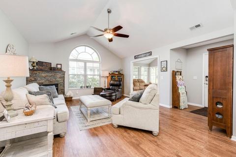 221 Stonegate Loop, Pataskala, OH 43062 photo 8