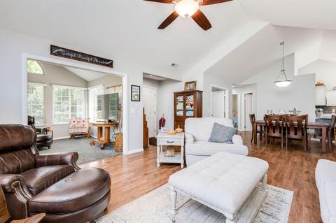 221 Stonegate Loop, Pataskala, OH 43062 photo 7