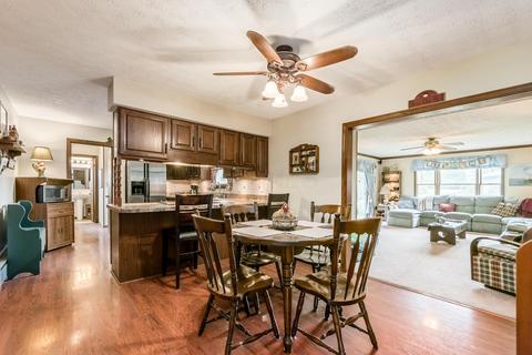 12385 Oak Dr, Orient, OH 43146 photo 6