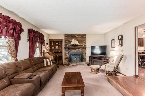 12385 Oak Dr, Orient, OH 43146 photo 3
