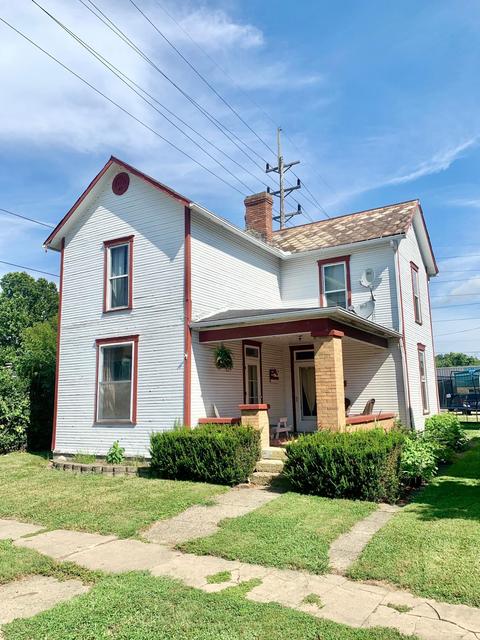 684 E Hunter St, Logan, OH 43138 photo 1