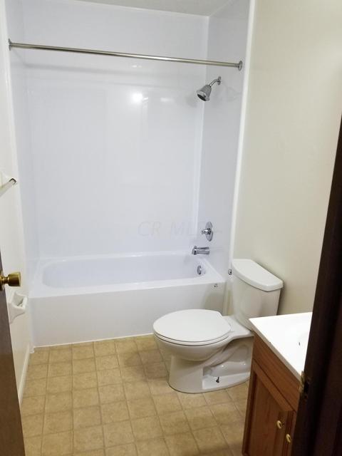 135 E Maynard Ave, Columbus, OH 43202 photo 4