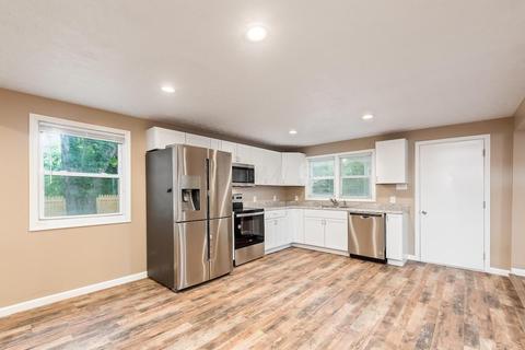 3197 E Deshler Ave, Columbus, OH 43227 photo 6