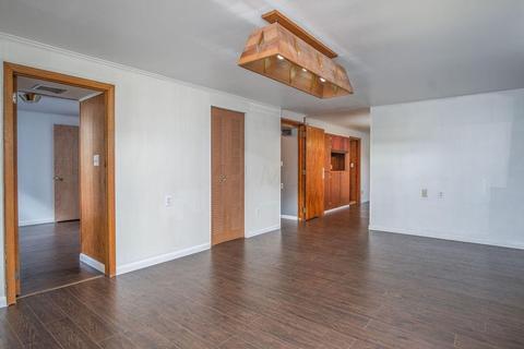 2908 N Gresham Rd, Columbus, OH 43204 photo 13
