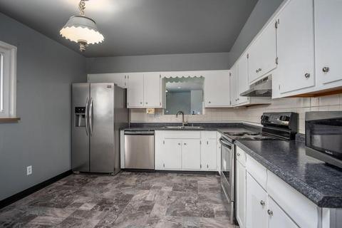 2908 N Gresham Rd, Columbus, OH 43204 photo 3