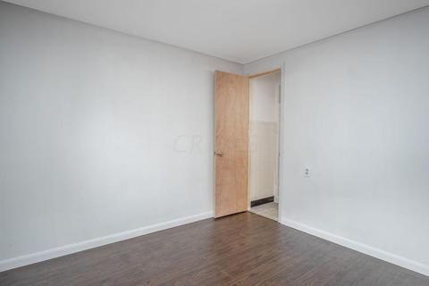 2908 N Gresham Rd, Columbus, OH 43204 photo 14