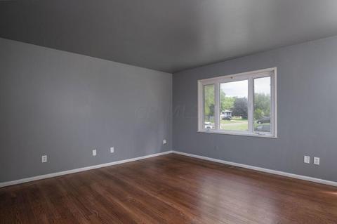 2908 N Gresham Rd, Columbus, OH 43204 photo 6