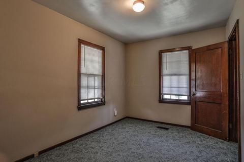 618 Renick Ave, Circleville, OH 43113 photo 4