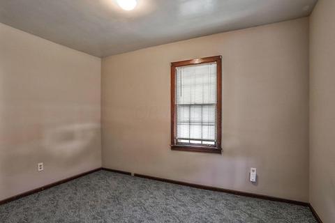 618 Renick Ave, Circleville, OH 43113 photo 3