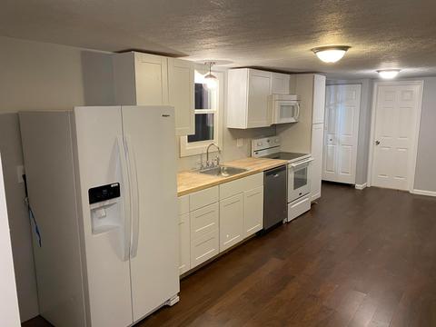 432 E Mill St, Circleville, OH 43113 photo 4