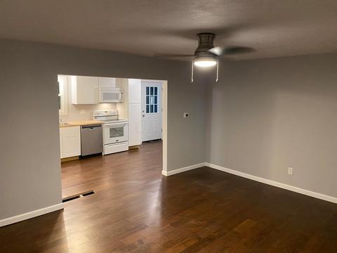 432 E Mill St, Circleville, OH 43113 photo 11